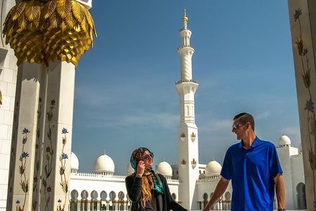 4 in 1 package sale (Dubai City tour-Safari-dinner cruise-Abu Dhabi City tour)