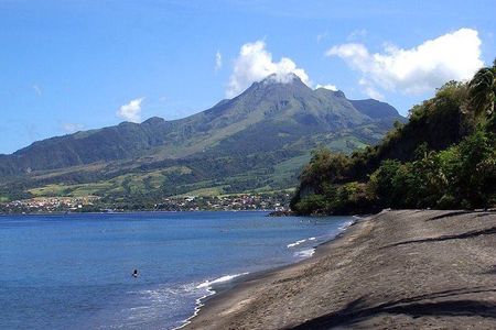 North Tour: rainforest, rum distillery, black sand beach etc