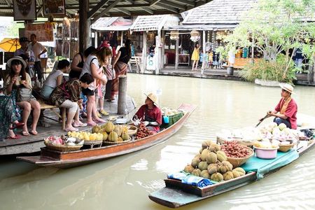 Floating Market & Pattaya City Landmarks Tour (SHA Plus)