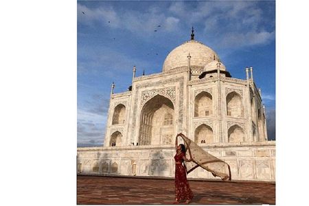 Thanks giving Delhi Agra Taj Mahal Tour