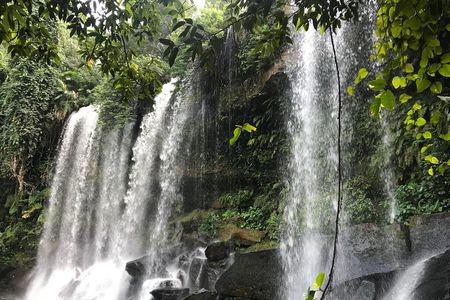 Phnom Kulen Tour: Waterfall, 1000 Lingas & Reclining Buddha