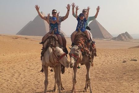 Private Guided Day-Tour to Giza Pyramids Egyptian Museum and Felucca
