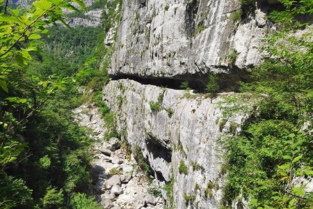 Mrtvica canyon hiking tour