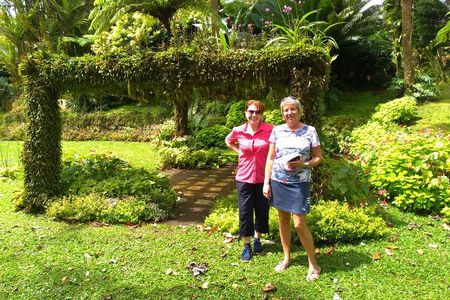 The Montreal Garden Tour with Fraser's Taxi and Tours