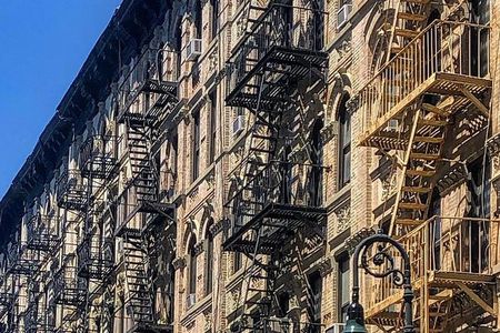 Manhattan Neighborhood Private Walking Tour