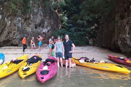 Early bird kayak at AO Thalane 