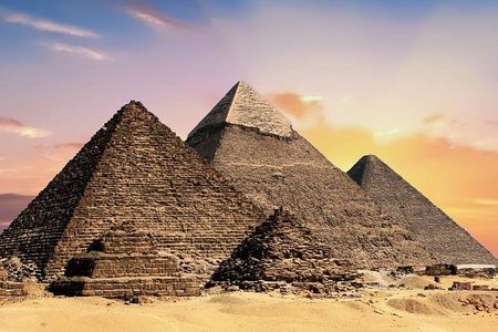 8Hour Tour of the Pyramids, Sphinx, Museum and including Camel Ride and Lunch 