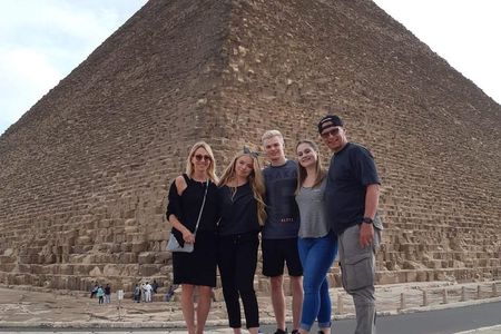 Best top rated Giza Pyramids and Sphinx Half Day Tour From Cairo