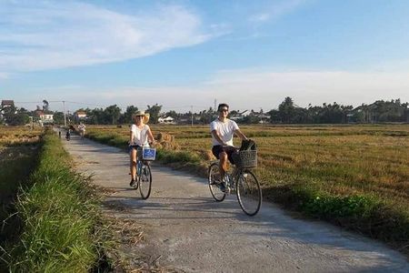 Hoi An Countryside Biking Tour(Vegetable village -basket boat - fishing village)