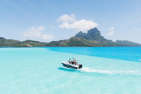 Private Lagoon Fishing Tour – Bora Bora Exclusive Experience