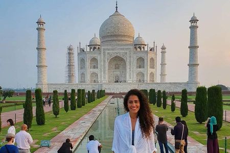 Same Day Taj Mahal And Agra Fort Tour By Super Fast Train From Delhi 