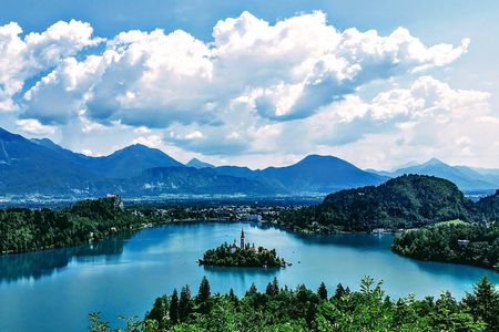 Best of SLOVENIA - Bled + Postojna + Ljubljana - Day Tour from Zagreb