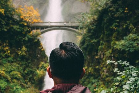 See Multnomah, two waterfalls & Vista House (Transport Included)