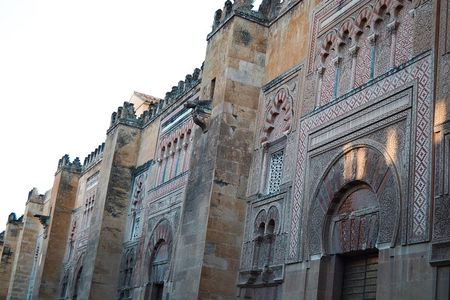 Mosque-Cathedral and Jewish Quarter guided tour