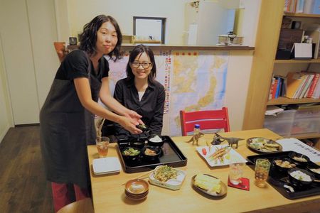 Private Japanese Cooking Class in Hiroshima with Machiko's Family