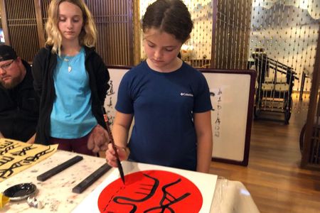 4-Hour Private Tour of Calligraphy Class, Hutong and Dumplings