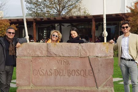 Casas del Bosque Winery + RE Wineries : Exclusive Tour + Transfer