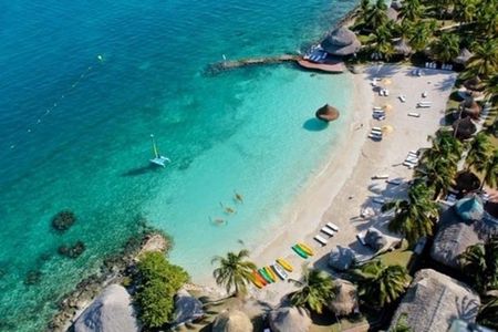 Tour 5 islands in Cartagena with snorkeling, lunch Charm Island