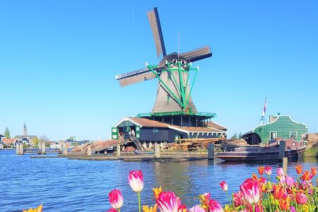 Zaanse Schans, Edam, Marken & Volendam – Private Luxury Tour