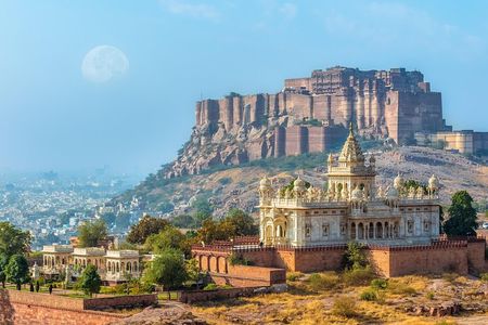Highlights of Jodhpur (Guided Half Day City Sightseeing Tour by Car)
