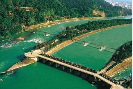 Dujiangyan & Mt. Qingcheng English Guided Group Tour