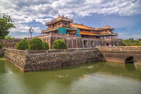 Private Shore Excursion to HUE IMPERIAL CITY from Chanmay/Tiensa Port