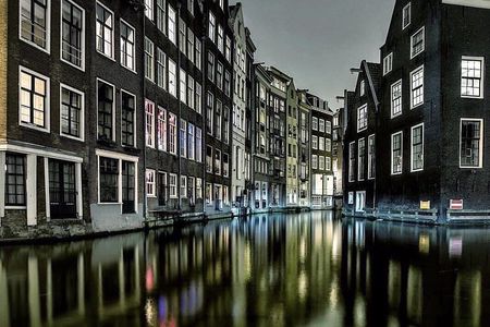Private Amsterdam Bike Tour with a local guide (also for families)