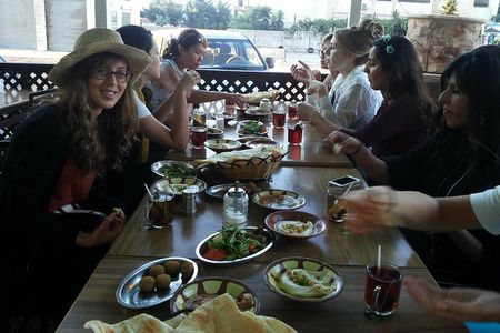 Amman City Tour Including Traditional Breakfast - Lunch and Jordanian Sweet