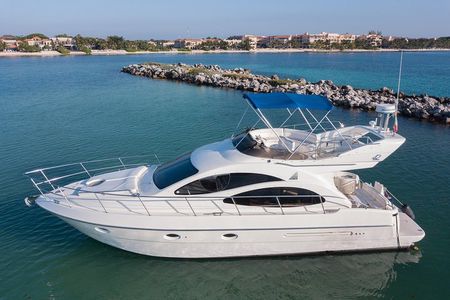 4H 42' Azimut Yacht All-Inclusive from Tulum & Playa del Carmen.