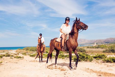  Horse Riding on the Beach in Side