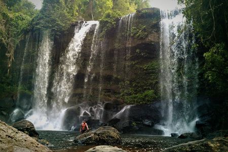 2 days private tour: Angkor sunrise, Banteay Srei, Kulen mountain, Beng Mealea
