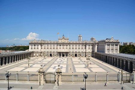 Private tour of the Royal Palace of Madrid