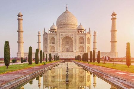 All Inclusive: Agra Taj Mahal Tour From Delhi 