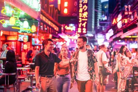 A Magical Evening in Bangkok: Private City Tour