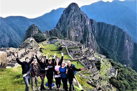 Machu Picchu: Private Tour Guide Service (2–3 Hours)
