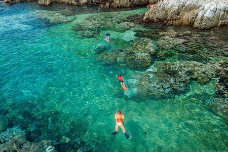 Shore Excursion Premium Family Snorkeling Experience