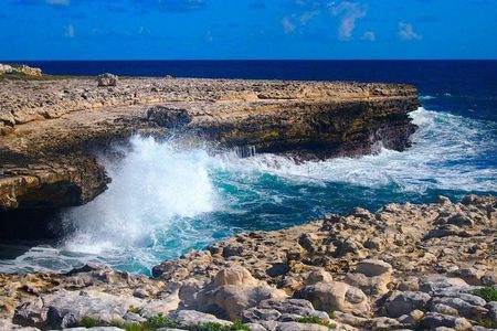 SoCoHo Jeep Safari - Historical Sites - Lunch - Beach