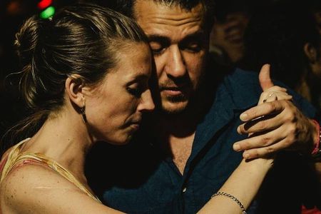 Tango Lesson - Feel like a tango dancer