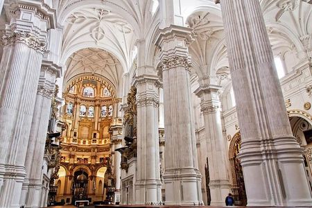 Tickets included : CATHEDRAL AND ROYAL CHAPEL OF GRANADA