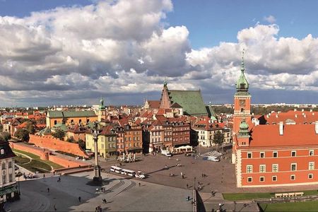 Walk through the Warsaw Old and New Town: like Phoenix from the ashes