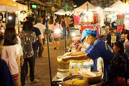 Chiang Rai Under the Moonlight Tour by TUK TUK