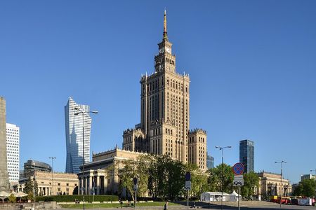 Warsaw: Palace of Culture & Warsaw City Center Private Tour
