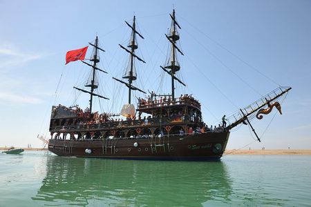"Side: Boat Adventure to Dolphin Island – Swim and Enjoy Lunch"