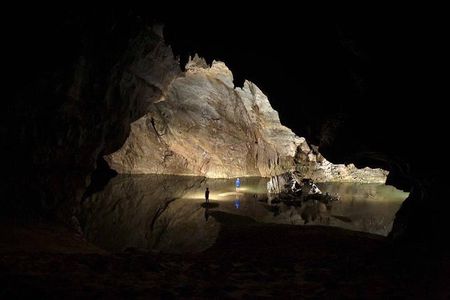Kayaking 4500m Phong Nha cave