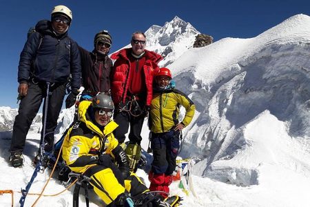Lobuche Peak Climbing on 21 Days