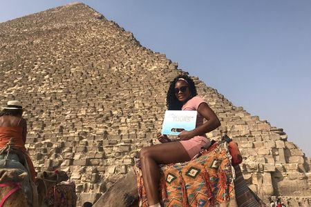 Private Tour Giza Pyramids & Egyptian Museum and Citadel & Old Cairo and Bazaar