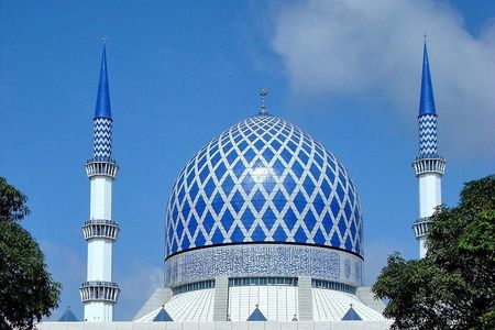 Blue Mosque And Batu Caves Tour