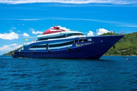 Phi Phi Islands Tour First Class By Royal Jet Cruiser From Phuket