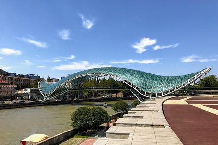 Tbilisi Explorer: Essential Walking Tour for First-Timers
