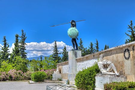 Delphi/Thermopylae Private Day Tour from Athens/Pireaus